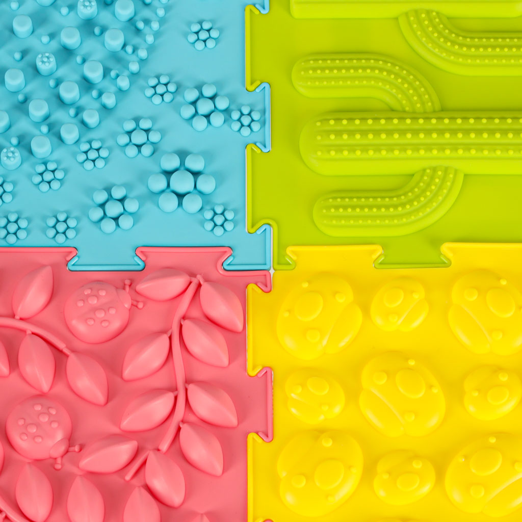 Mata-sensoryczna-puzzle-montessori-do-masazu-stop-8-elementow-pastelowe-172128.jpg