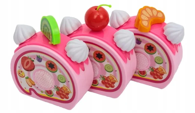 Tort urodzinowy do krojenia rozowy