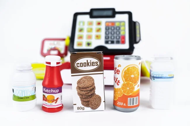supermarket kasa sklepowa z mikrofonem