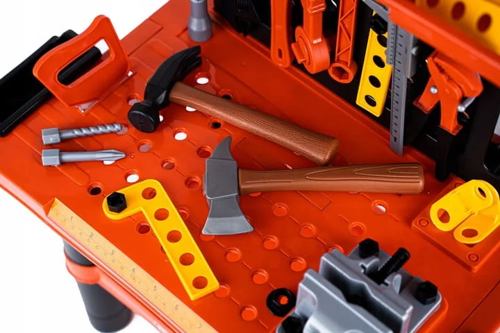 Warsztat zestaw małego majsterkowicza dla chłopca dzieci + piła + młotek + wiertarka + narzędzia 2 latka 3 latka 4 latka pomarańczowy  twojadzidzia 10.jpg